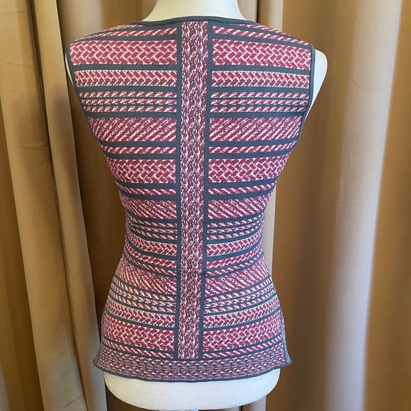 NEW! BCBG Maxazria Alonya Pink Grey Knit Peplum Top Size XS NWOT! - Picture 4 of 10